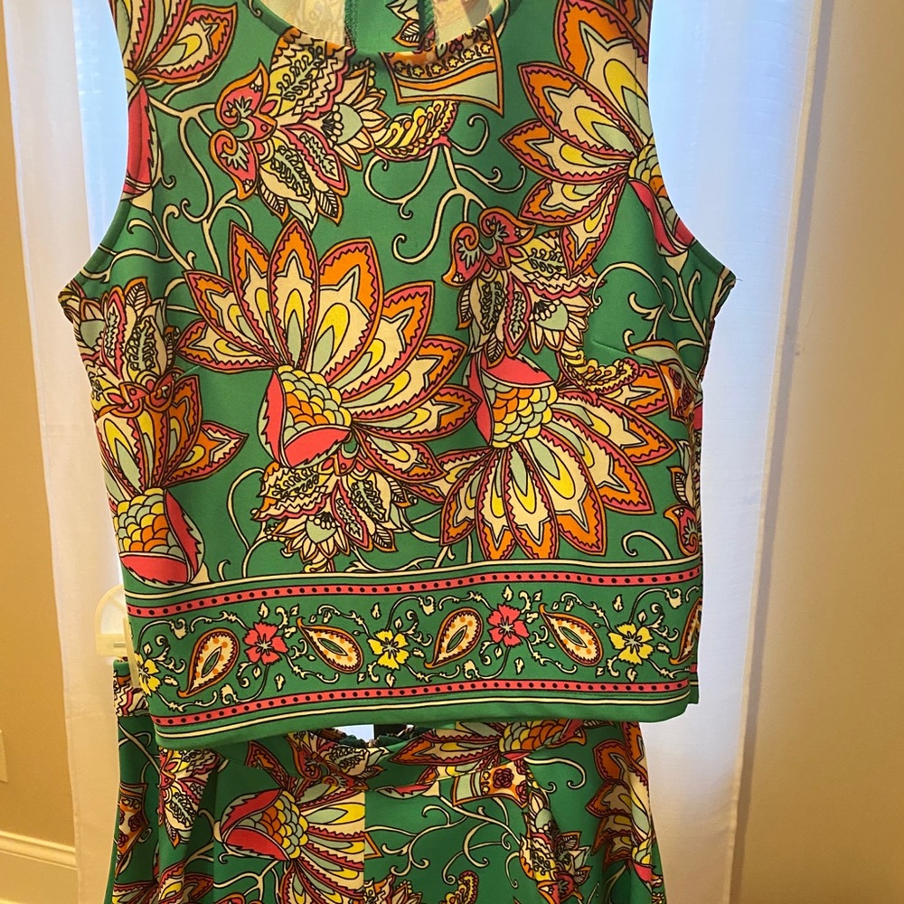 Matching two piece set.